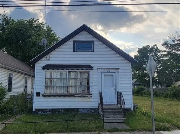 210 Coit St, Buffalo, NY 14212