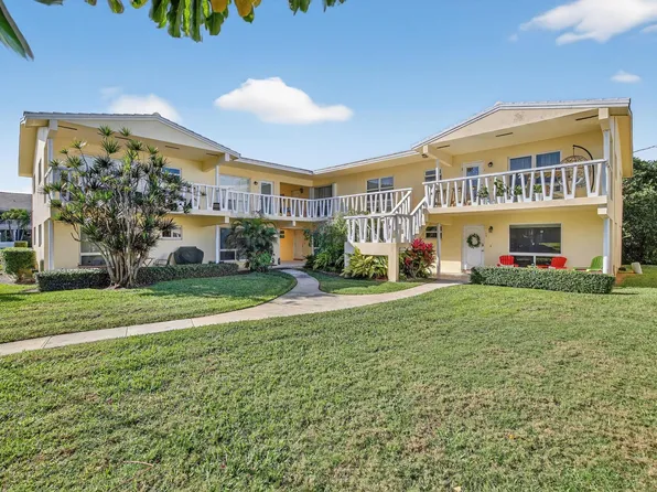 2755 NE 28th Avenue #E2, Lighthouse Point, FL 33064