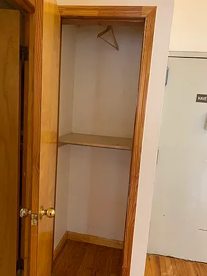 Rented by D H Realty & Management Inc | media 18