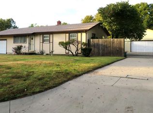 910 W Hazel Ave, Wichita, KS 67217