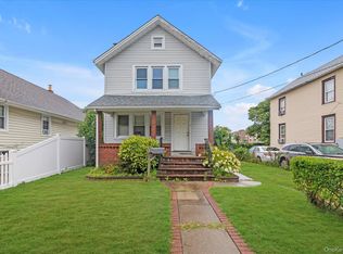 47 Harding Pl, Freeport, NY 11520