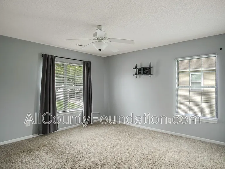 107 Broken Branch Dr — Photo 44