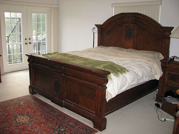 5th image of 4012 Derby Dr