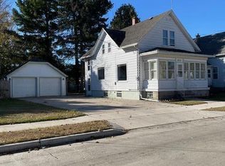 2209 14th St, Two Rivers, WI 54241