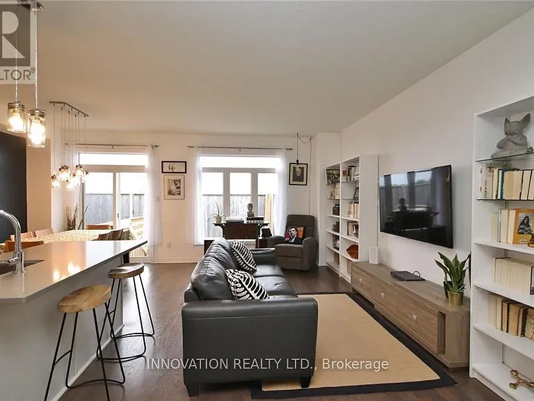 527 Rioja St — Photo 17