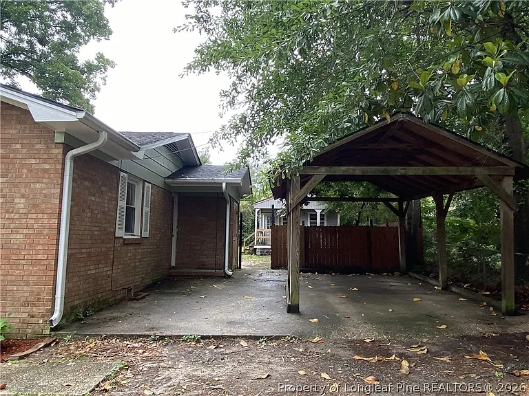 290 Lemont Dr — Photo 24