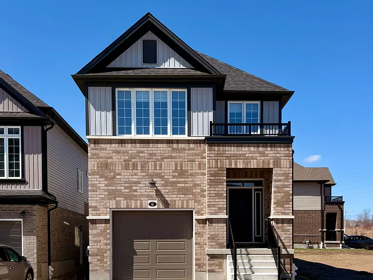 6 Dominique St — Photo 1