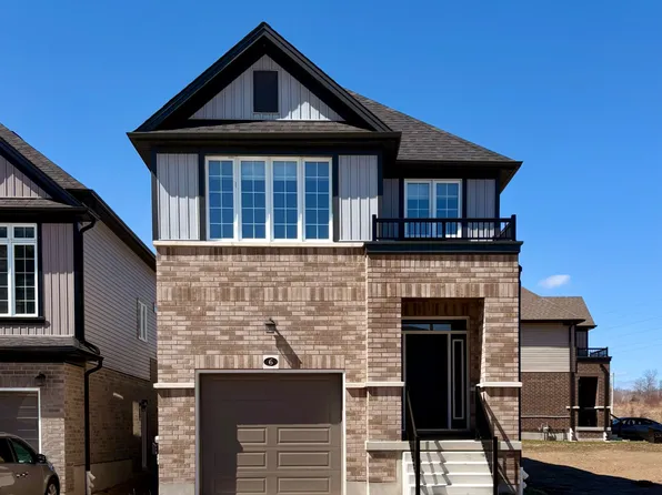 6 Dominique St, Kitchener, ON N2E 0C9