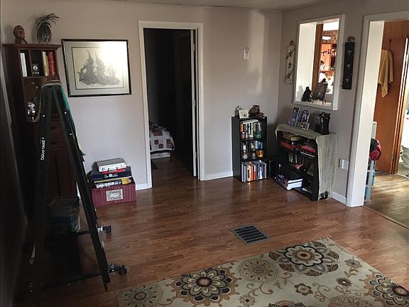 3rd image of 1605 S College Ave