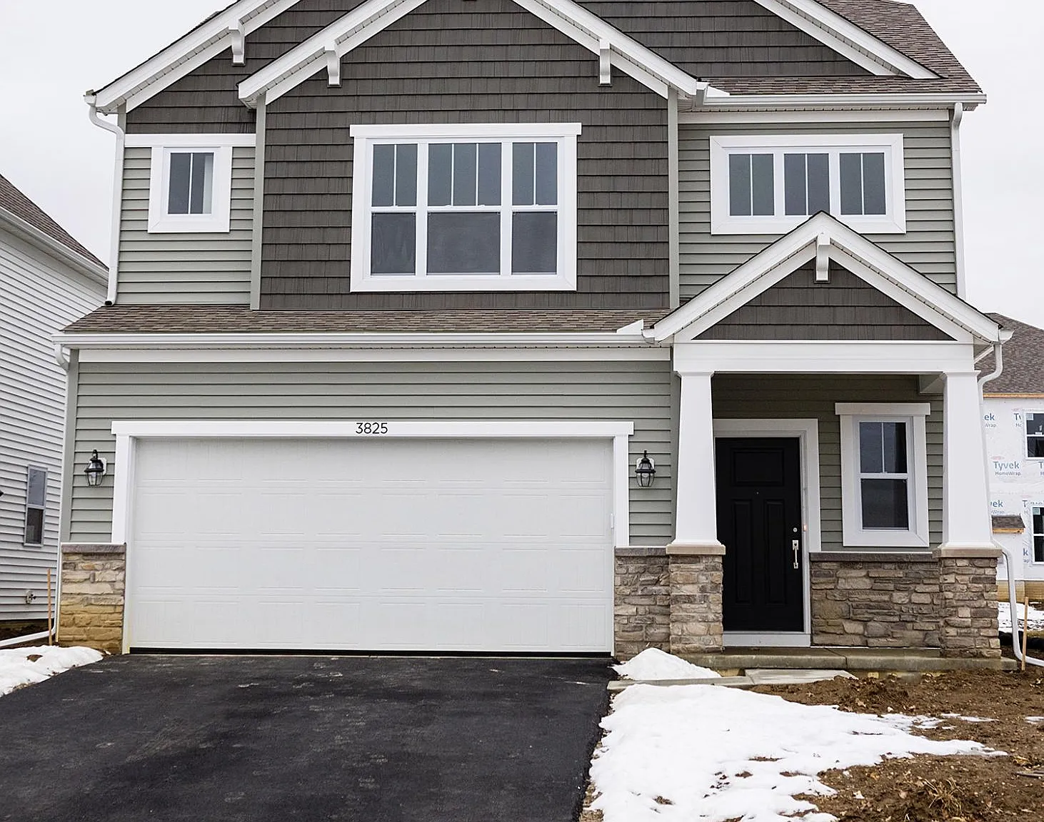 3825 Legacy Rd — Photo 1
