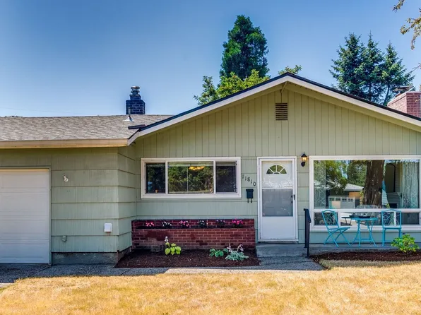11810 NE Siskiyou St, Portland, OR 97220