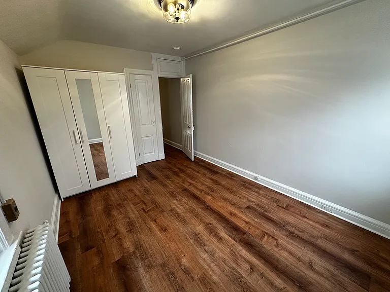525 11th St SE — Photo 36
