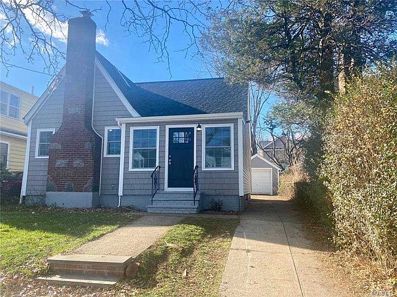 3rd image of 26 Beechhurst Ave