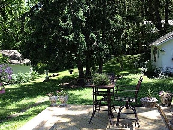 5th image of 247 Belleview Ave