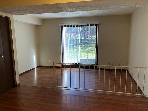 4th image of 1431 Villa Ct