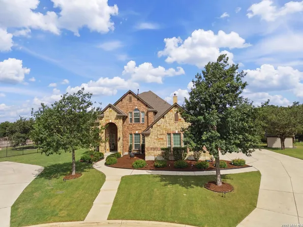 221 Allemania Dr, New Braunfels, TX 78132