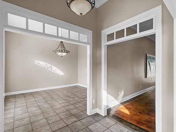 2nd image of 506 Westbrook Rd