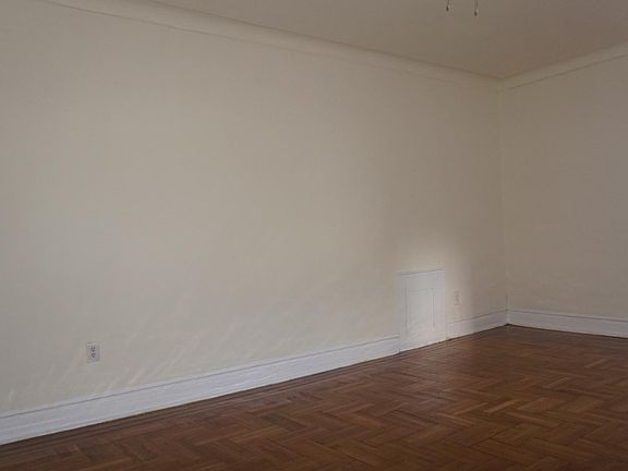 5th image of 30 Lenox Ave