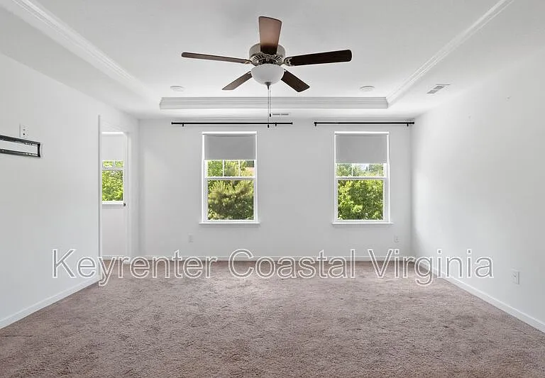 1415 Waltham Ln — Photo 15