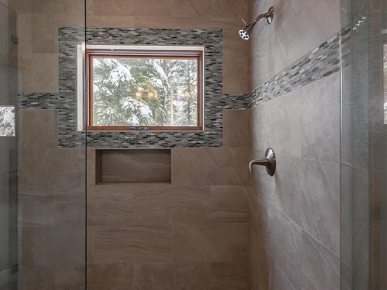 6665 McKinney Ct — Photo 32