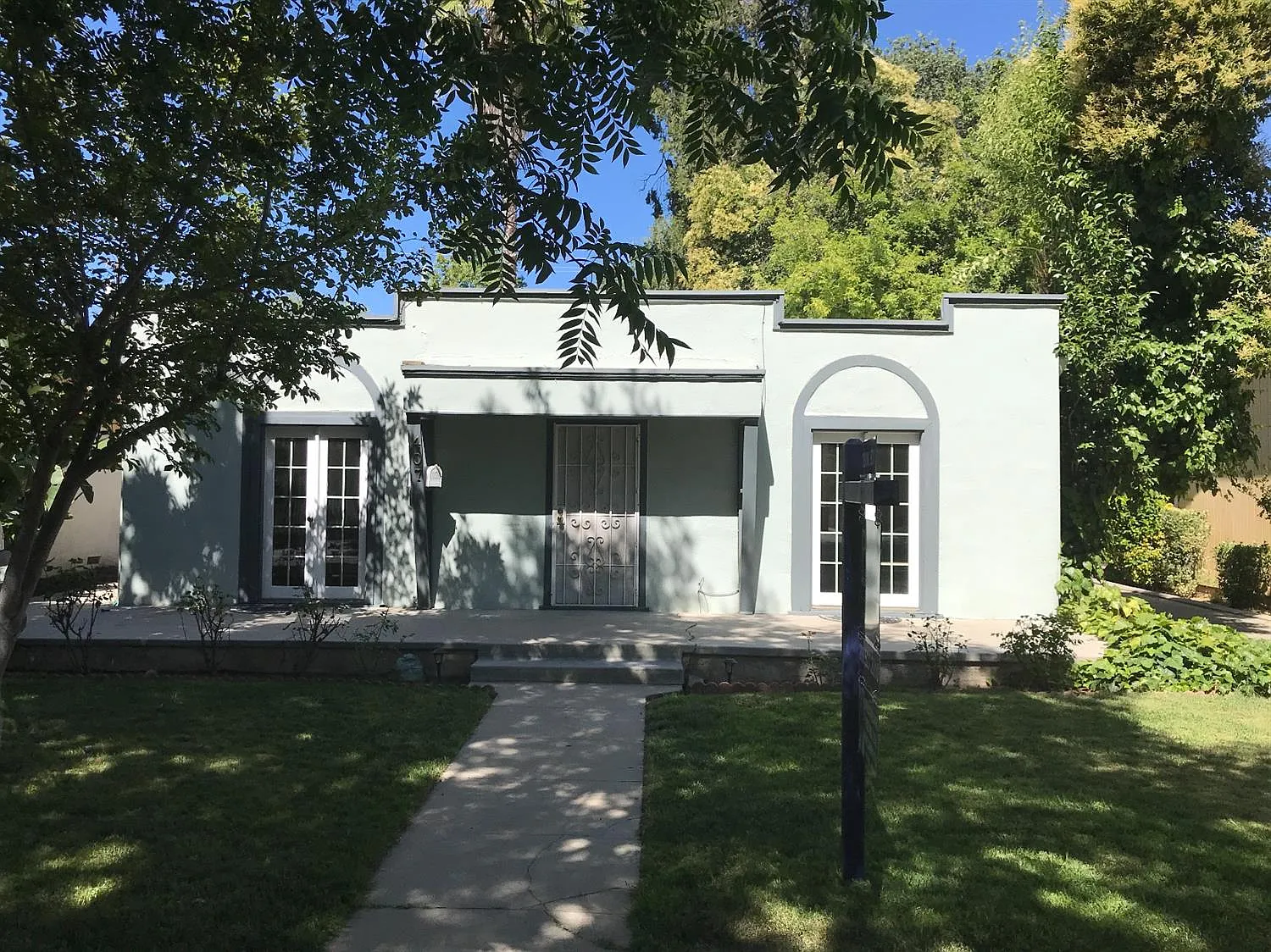 407 Semple St photo 1