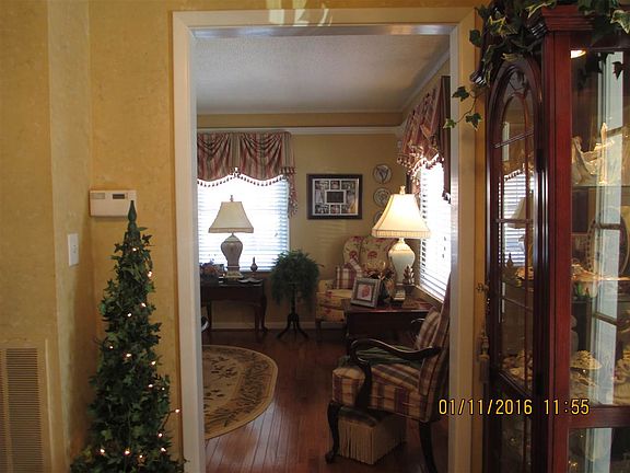 4th image of 106 Campbell Ct