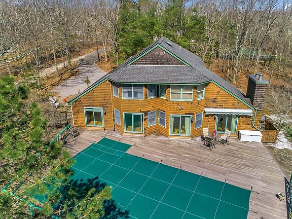 3rd image of 21 Bergen Ave