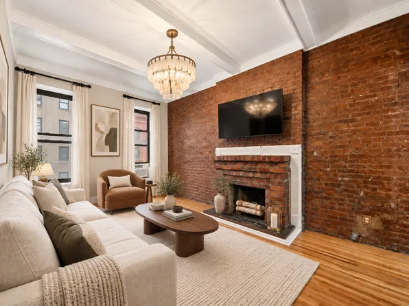 132 West 71st Street image 1 of 6