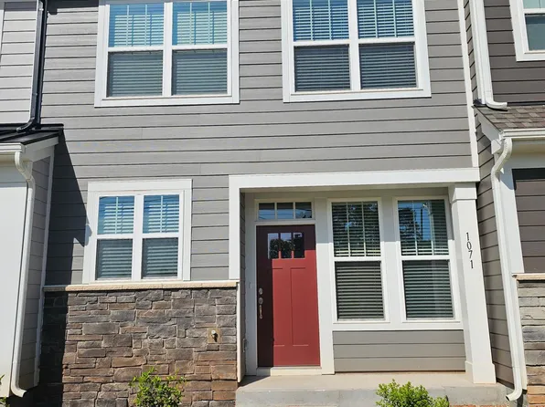 1071 S Point Rd, Belmont, NC 28012