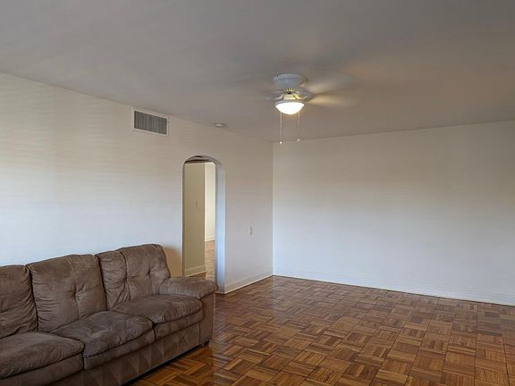 5th image of 3111 20th St N #C641