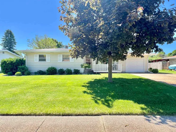 2416 Mount Zion Ave, Janesville, WI 53545