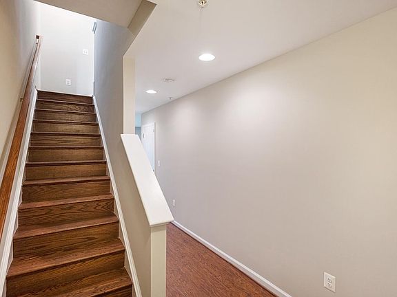 2nd image of 13216 Getty Ln
