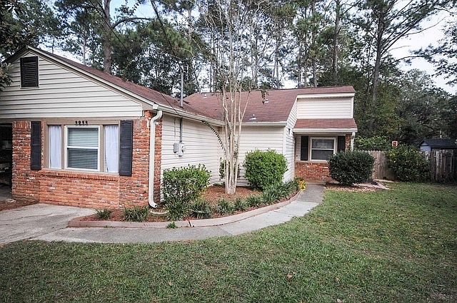 1st image of 3233 Albert Dr