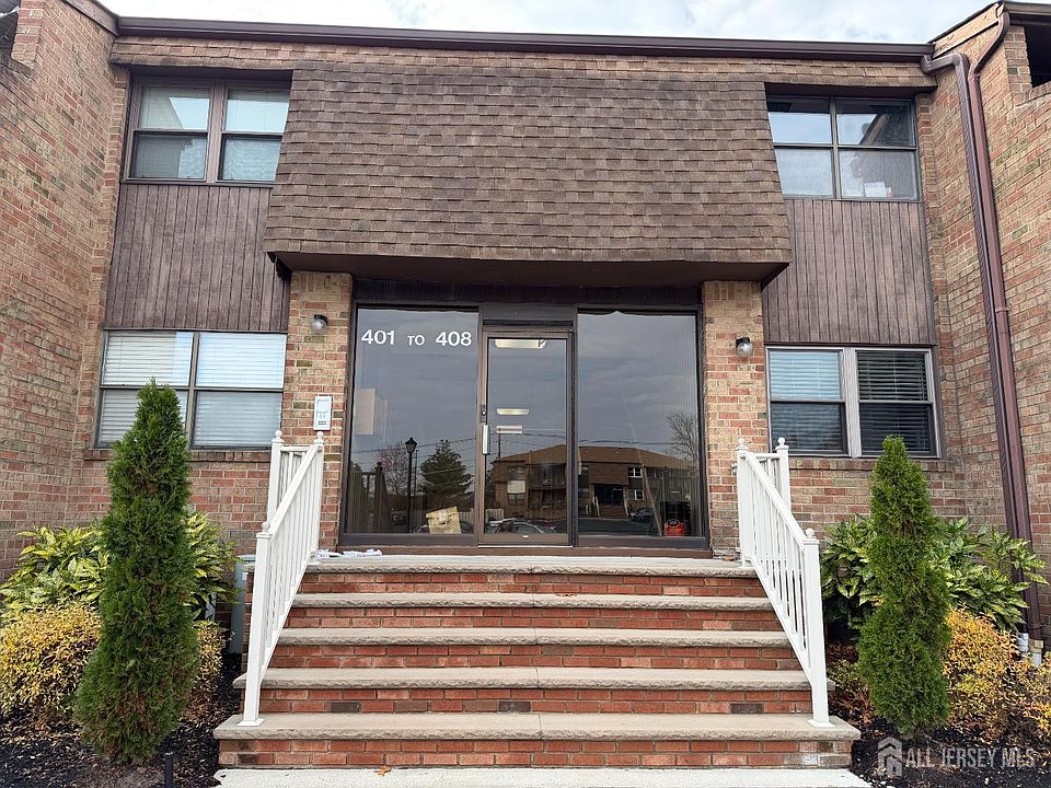 1st image of 401 Sharon Garden Ct