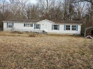 1225 N Main St, Grayville, IL 62844