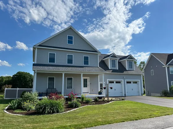 10 Field Ln, Littleton, MA 01460