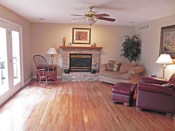 5th image of 6335 Gallegos Dr