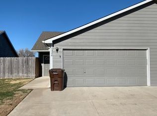 1328 N Curtis Ct, Wichita, KS 67212
