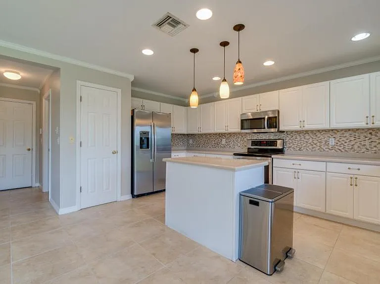 8130 Fountain Mist Blvd — Photo 9