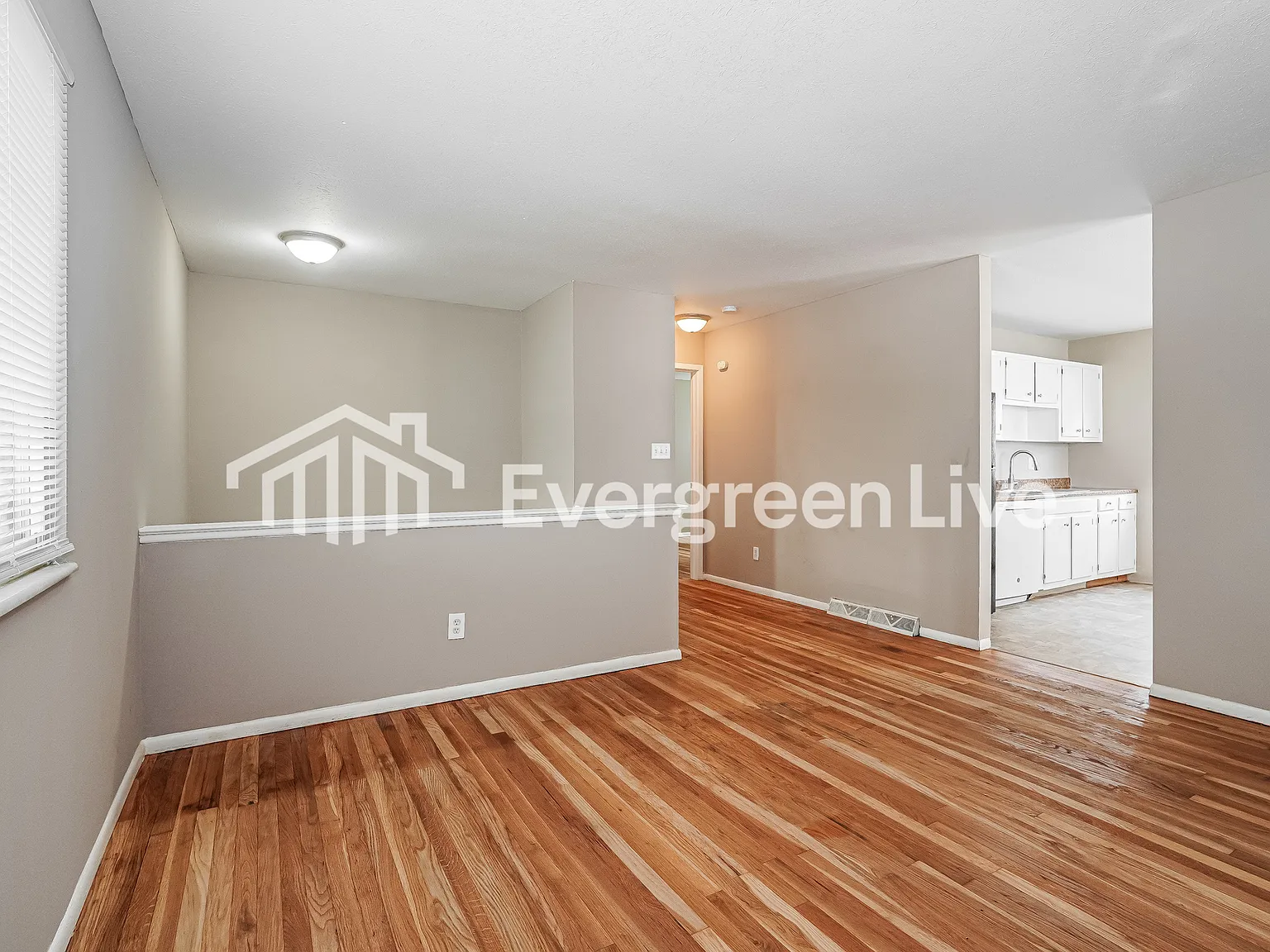 3 bed, 2.0 bath, 1380 sqft, $1,695 — Photo 4