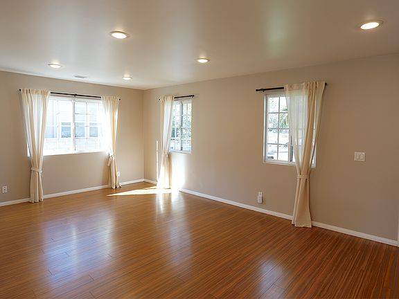 5th image of 4908 Denny Ave