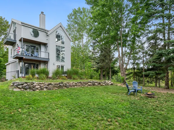 2606 M 66 N, Charlevoix, MI 49720