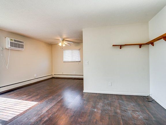 4th image of 1445 E 222nd St APT 5