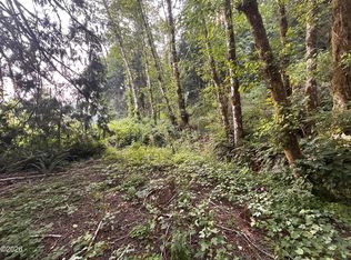 1300 W Point Dr, Nehalem, OR 97131