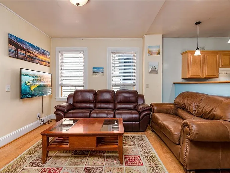 9 Ann St #1 — Photo 1