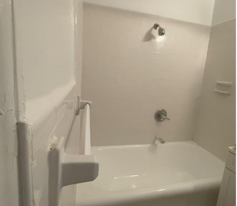1st image of 1 Broad Pkwy Floor 4
