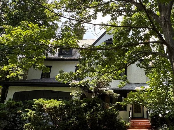 1418 Forest Ave