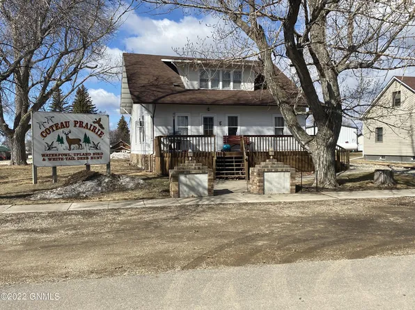 121 Helen St S, Streeter, ND 58483