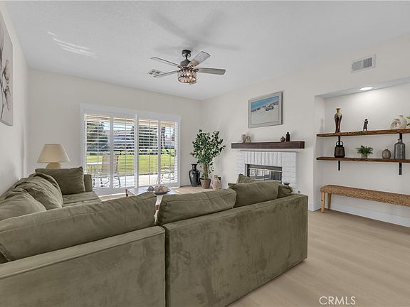 3rd image of 280 Vista Royale Cir W