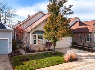1606 Fairfax Ln, Oakbrook Terrace, IL 60181